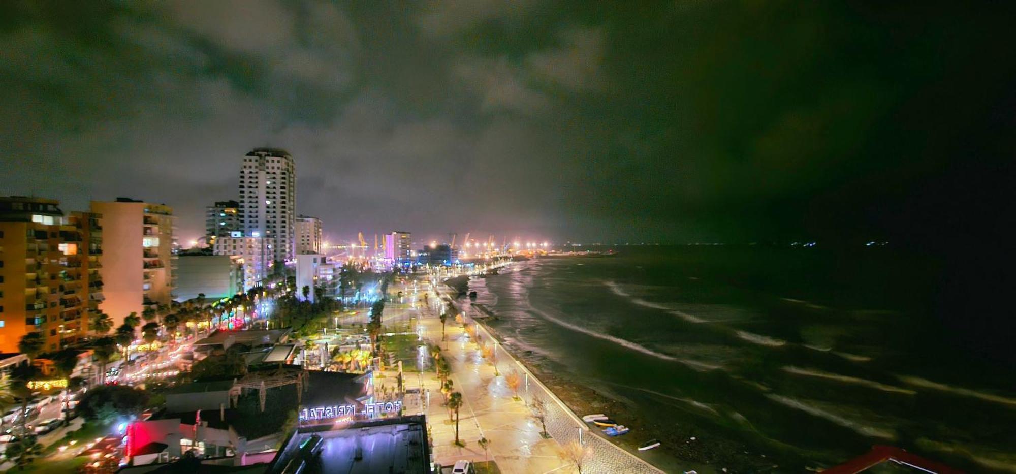 Premium , Marina , Center , Beachfront Durrës Extérieur photo