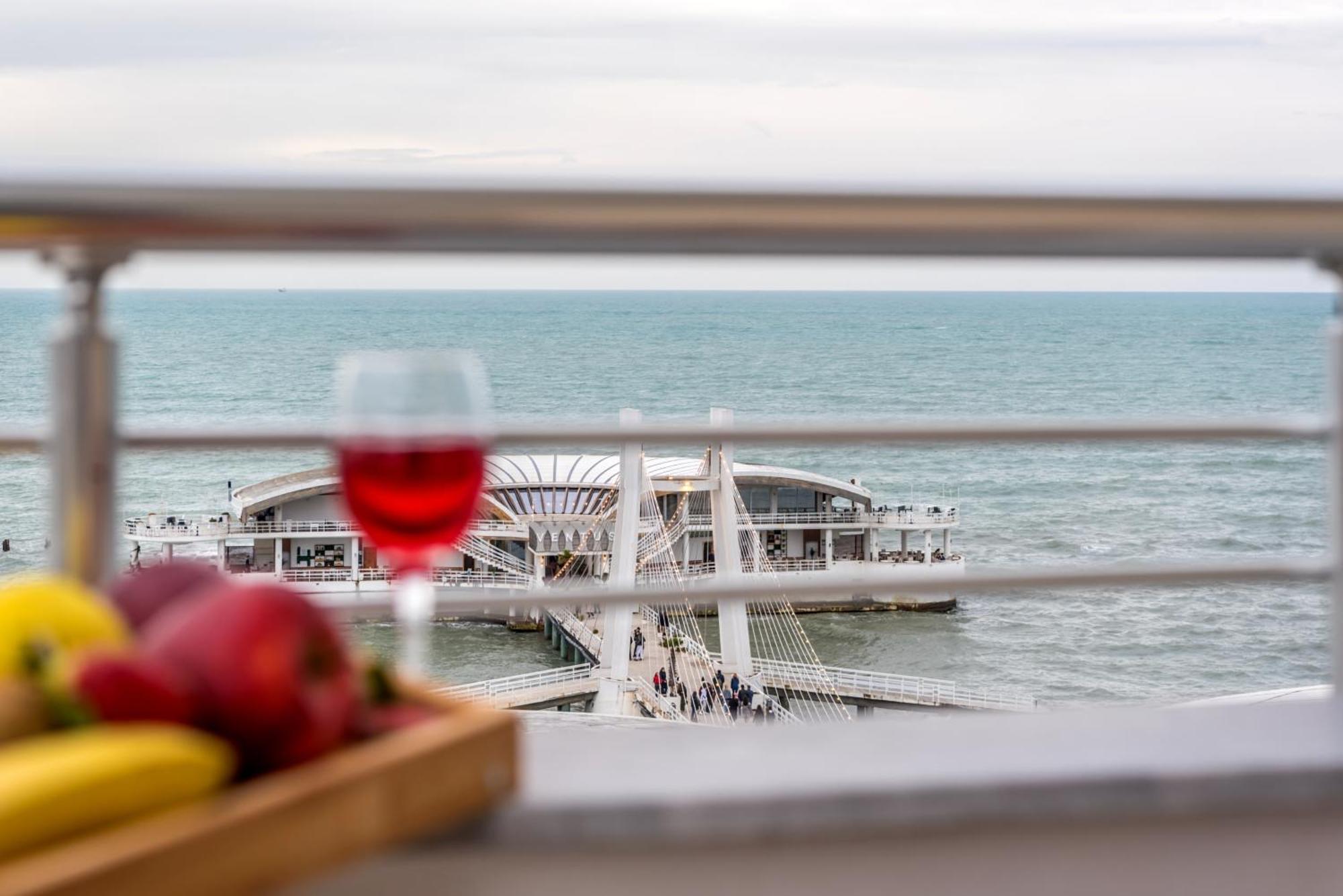 Premium , Marina , Center , Beachfront Durrës Extérieur photo